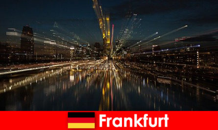 Hub di trasporto europeo di Francoforte per gli stranieri in Germania