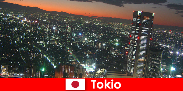 Gli sconosciuti adorano Tokyo, la città più grande e moderna del mondo