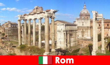 Tour in autobus per gli ospiti europei agli antichi scavi e rovine di Roma Italia