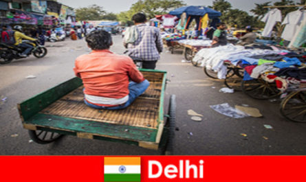 Vacanze all'estero Strade animate e molto trambusto sono i tratti distintivi di Delhi in India
