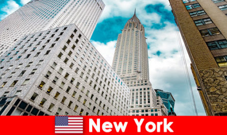 Viaggio di andata e ritorno con momenti speciali per i turisti a New York negli Stati Uniti