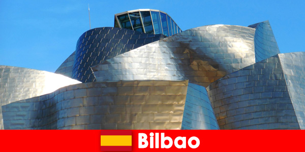Consiglio dell’esperto Bilbao, in Spagna, offre una moderna cultura urbana per i giovani viaggiatori