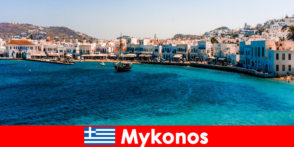 Destinazione di viaggio popolare con spiagge fantastiche a Mykonos in Grecia