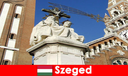 Il pellegrinaggio per i turisti a Szeged Ungheria vale un viaggio