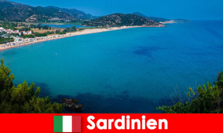 Spiagge fantastiche attendono i turisti in Sardegna Italia