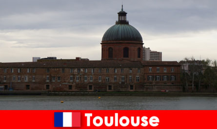 Breve viaggio a Tolosa in Francia per i viaggiatori culturali provenienti dall'Europa