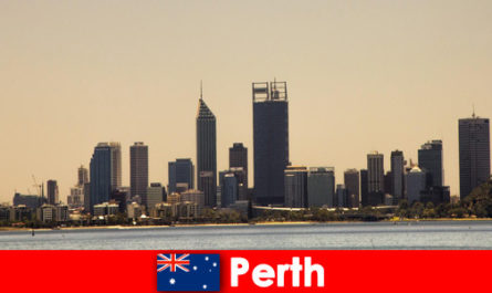 A Perth Australia i turisti possono trovare consigli gratuiti su ristoranti e alloggi