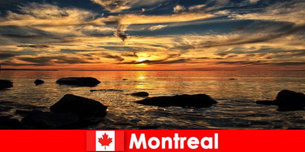 I turisti sperimentano spiaggia, mare e tanta natura a Montreal in Canada