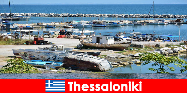 Tour del por-to con vista sul mare per i vacanzieri a Salonicco in Grecia