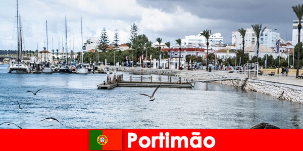 Tour del po-rto marittimo a Portimão in Portogallo per i non locali