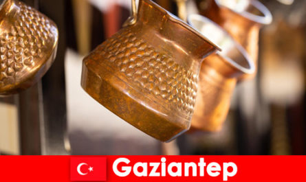 Fare shopping nei bazar è un'esperienza unica a Gaziantep, in Turchia