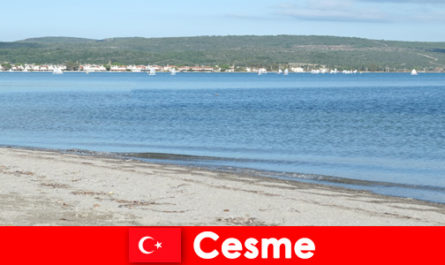 Gli espatriati vivono e amano il mare a Cesme in Turchia