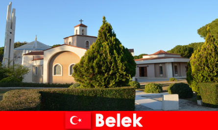 Vacanze al mare con molte attività combinano gli ospiti a Belek, in Turchia