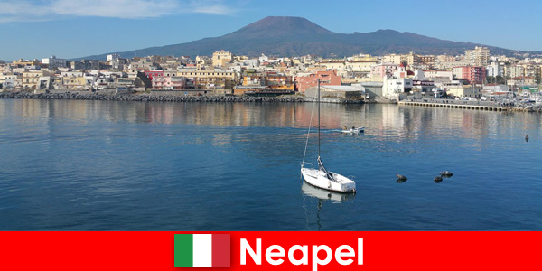 Consigli di viaggio e suggerimenti per Napoli in Italia per i vacanzieri