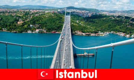 Istanbul con il suo mare, il Bosforo e le isole è una delle città più belle della Turchia