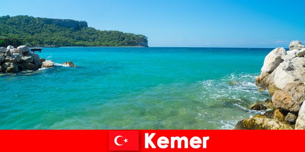 Acqua cristallina e tanta natura nella bellissima Kemer in Türkiye