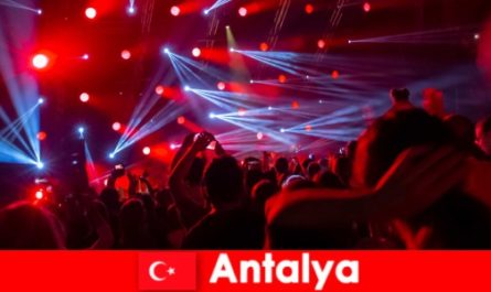 Vita notturna ad Antalya Preparati a far festa e scopri i posti migliori